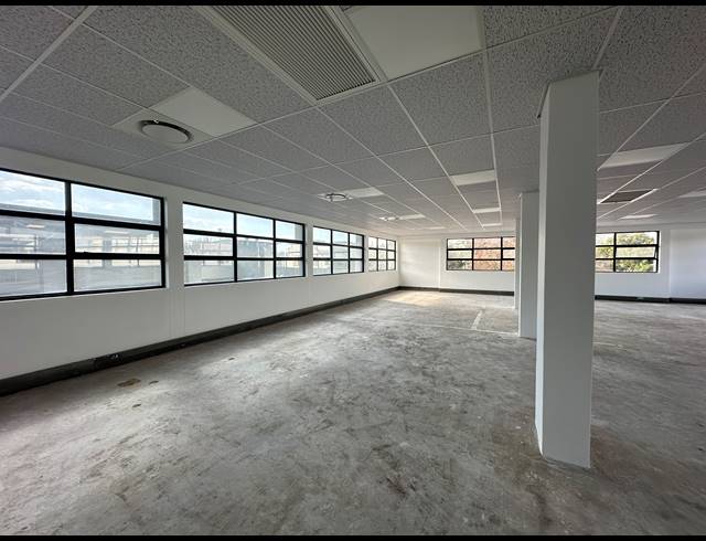 230M² OFFICE TO LET IN DORINGKLOOF
